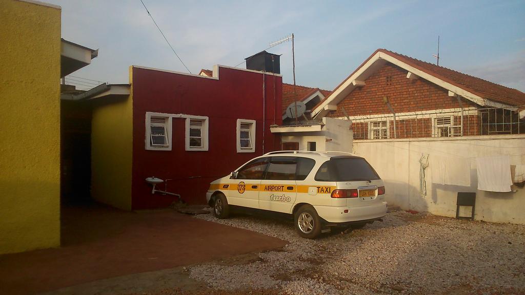 Citylink Hotel Jinja Exterior photo